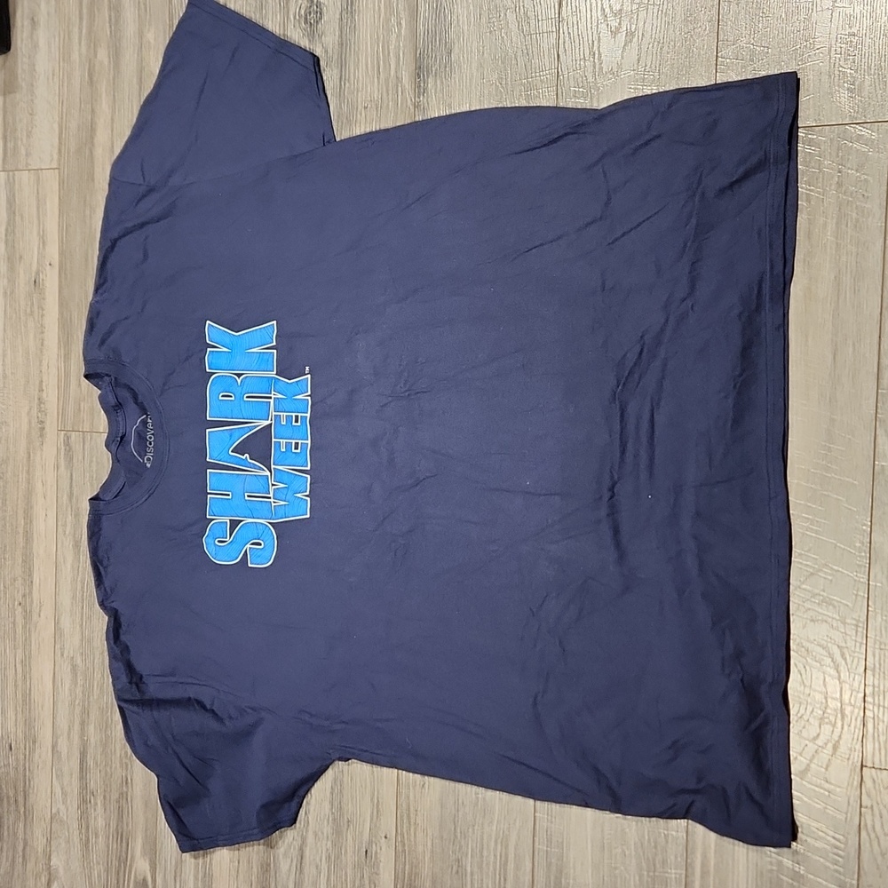 Discovery Shark Week Men's sz 4X-Large tshirt